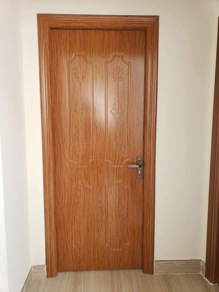cửa nhựa gỗ composite mẫu LX 131