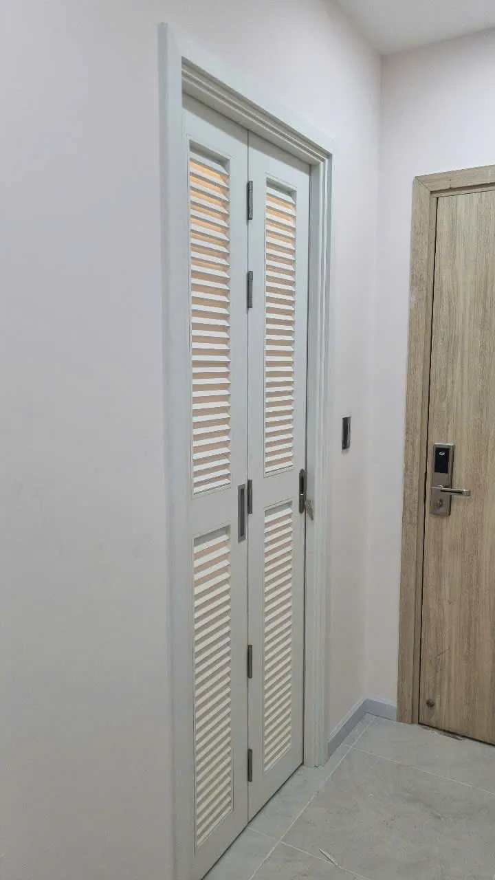 Cửa Nhựa Composite Xếp Gập 