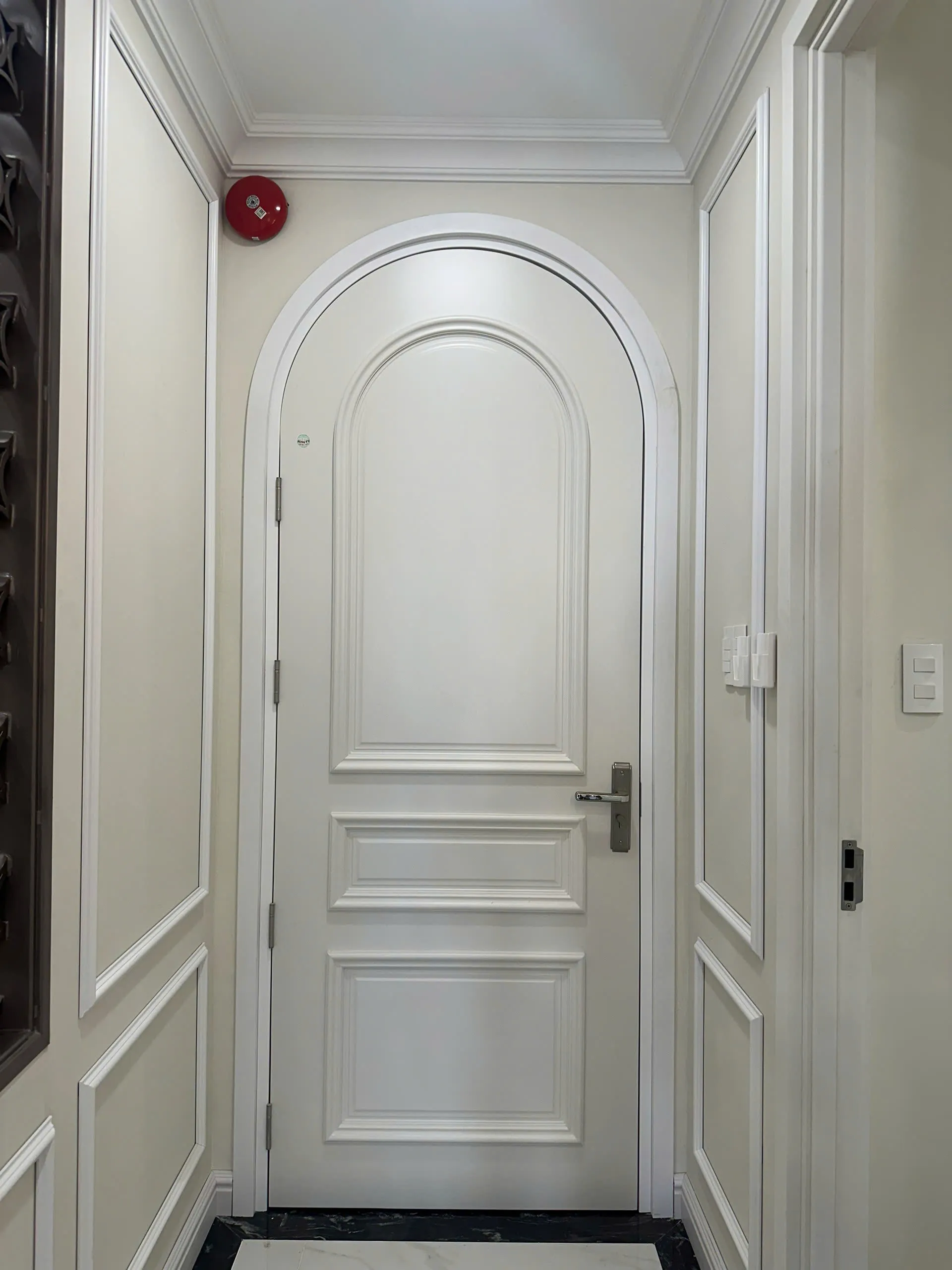 Cửa Vòm Nhựa Composite tại Kon Tum – Thi Công Trọn Gói
