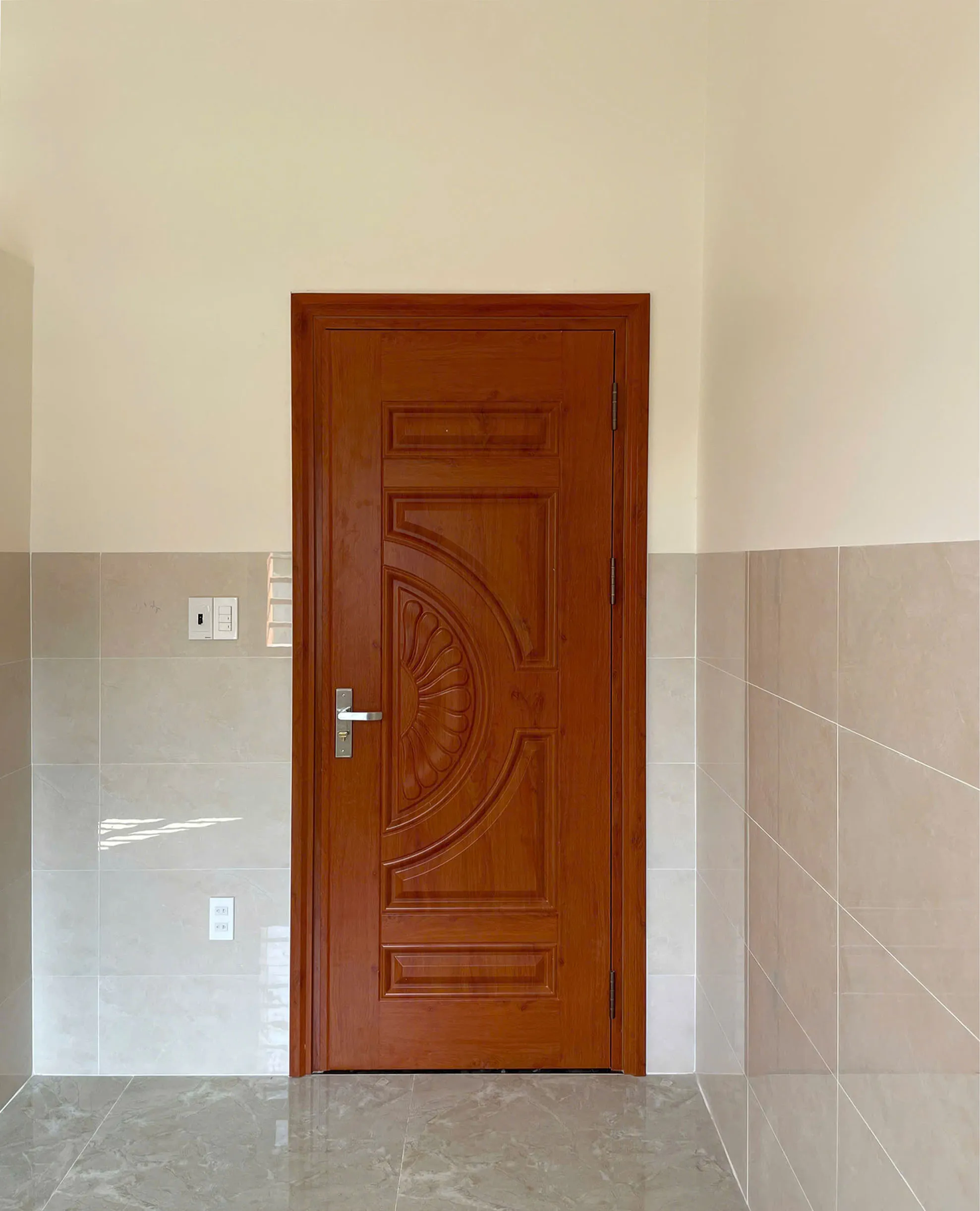 Cửa Thép Vân Gỗ tại Bà Rịa – Vũng Tàu chỉ từ 2.660.000đ/m2