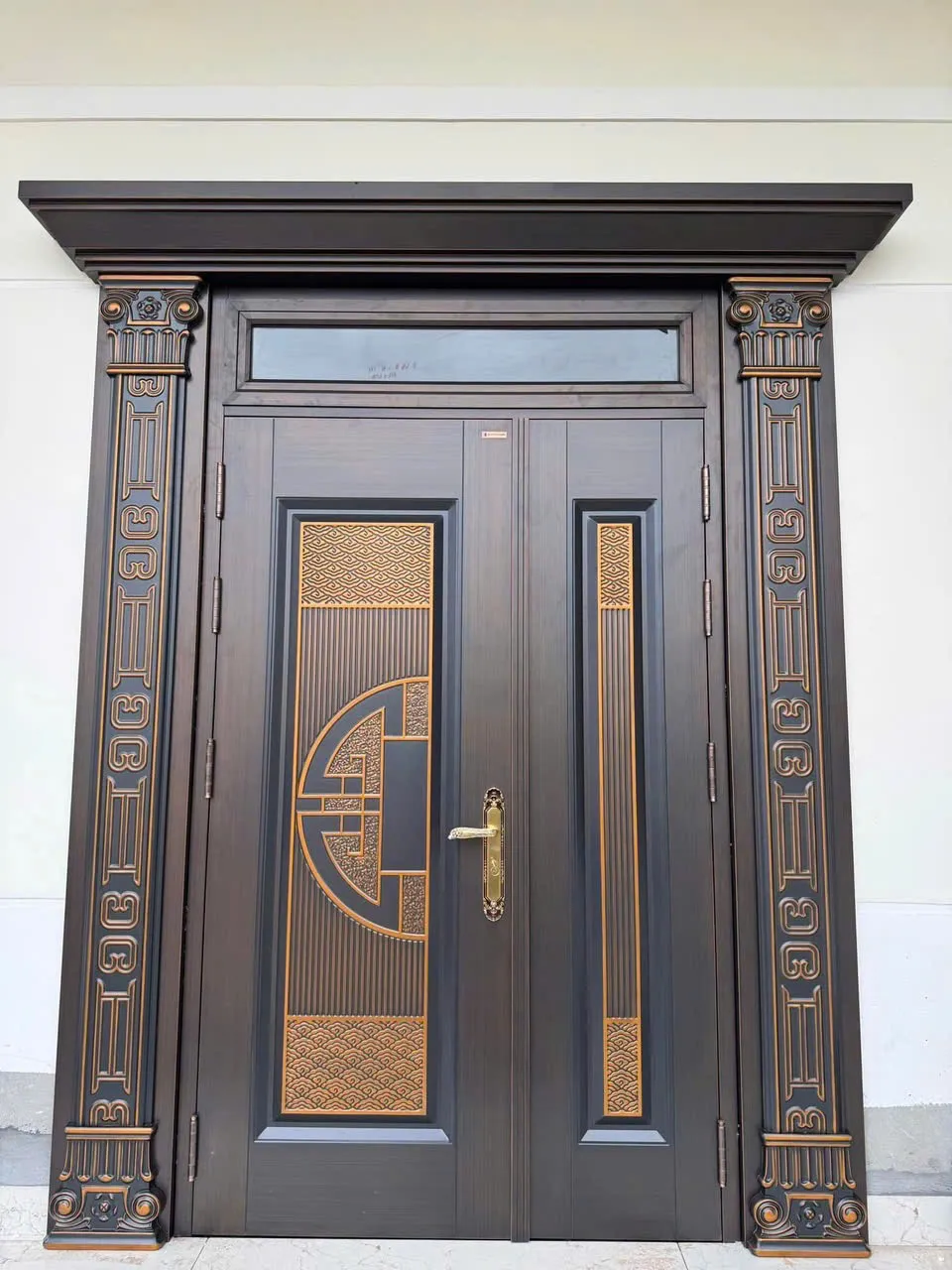 Cửa Thép Vân Gỗ Classic tại Đăk Nông – Thi Công Trọn Gói