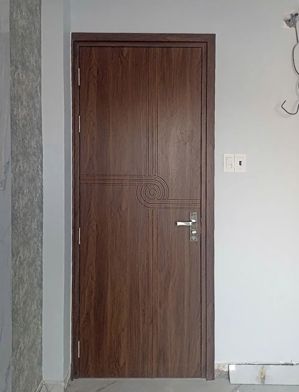 Cửa Nhựa Giả Gỗ tại Đăk Lăk – Thi Công Lắp Đặt Hoàn Thiện