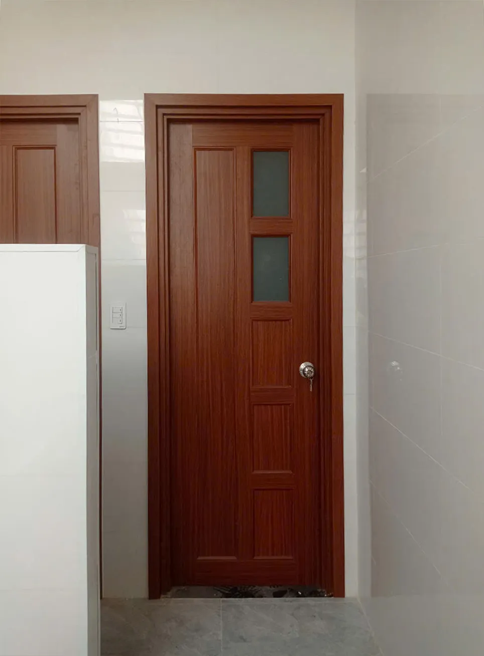 Cửa Nhựa Giả Gỗ tại Krông Pắc – Đăk Lăk