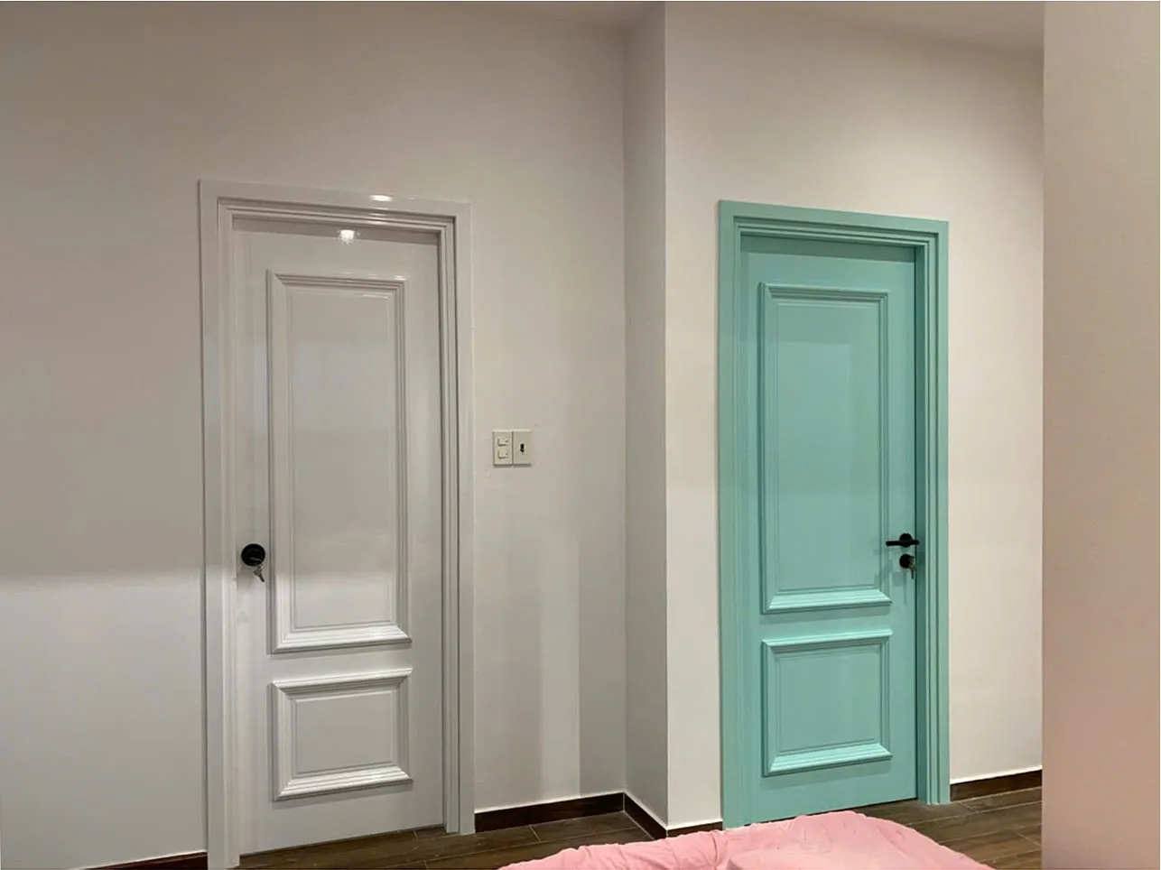 Cửa Nhựa Composite Tân Cổ Điển tại Bình Dương