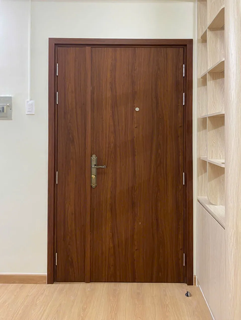 Cửa Nhựa Composite tại Long Thành – Đồng Nai
