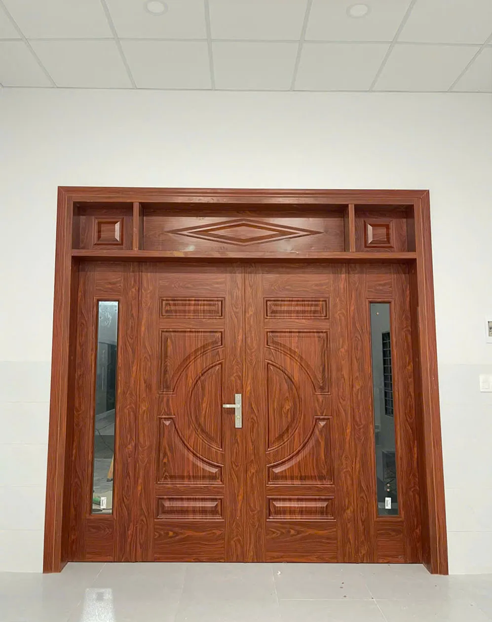 Cửa Thép Vân Gỗ tại Đức Hòa – Long An | Bao nhiêu 1m2