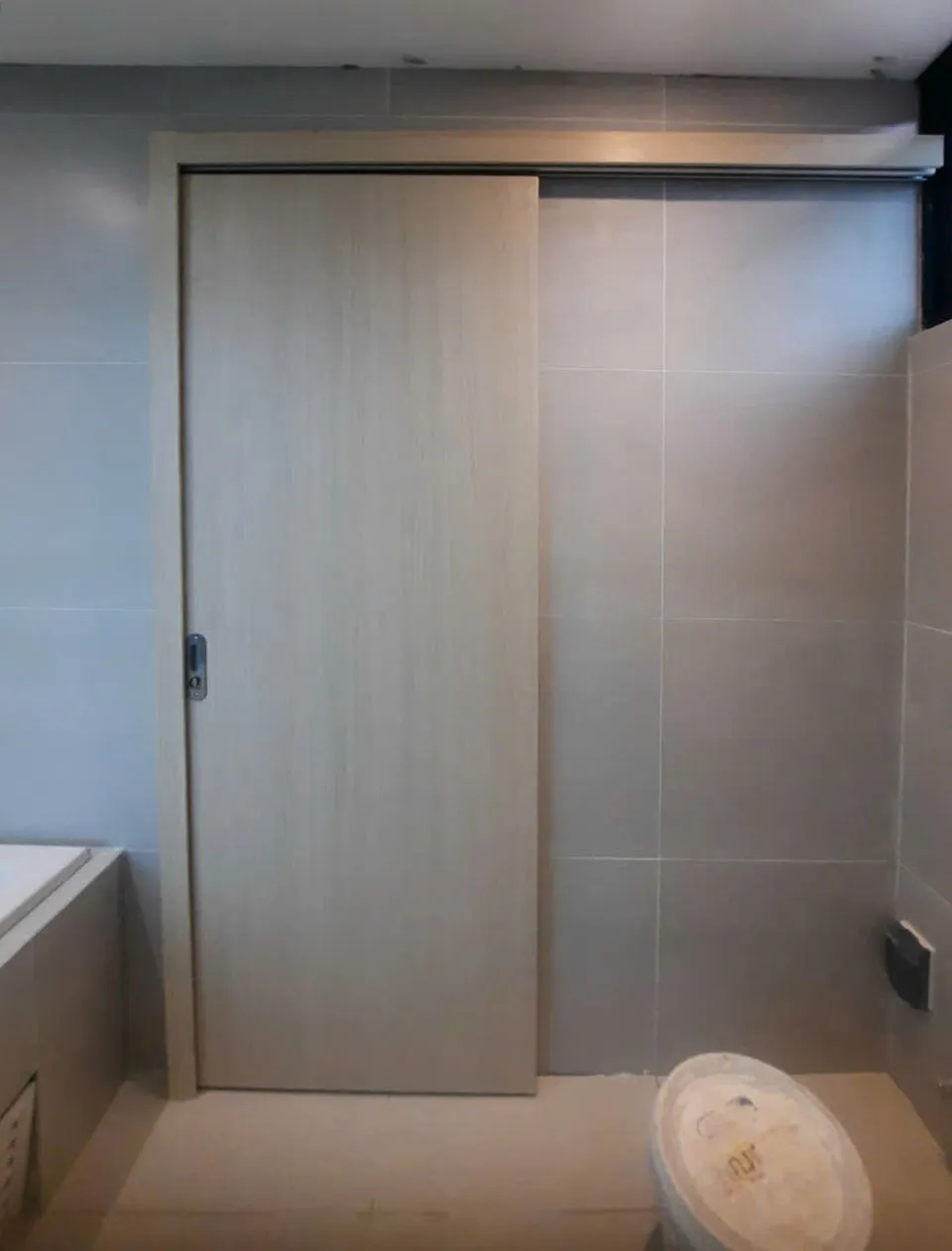 Cửa Lùa Nhựa Composite – Mẫu Cửa Trượt Cao Cấp